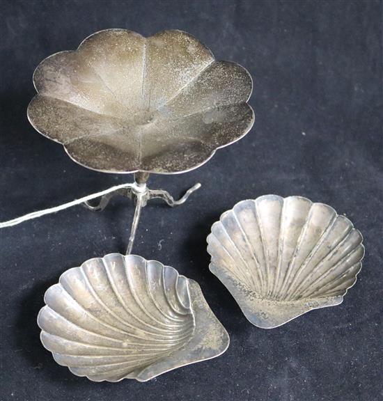 An Edwardian silver miniature model of an occasional table, Mappin & Webb, Sheffield, 1908 and a pair of silver shell dishes.